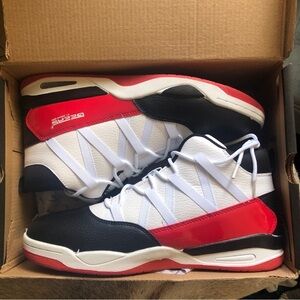 New in box Geer’s by Dream Seek Mens high top sneaker size 10